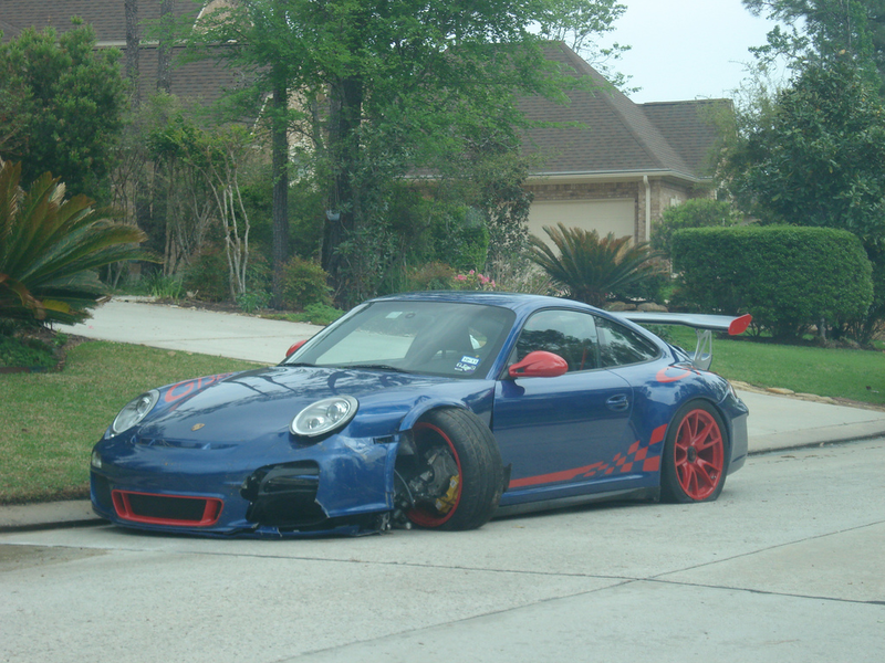 Illustration for article titled Porsche 911 GT3 RS wrecked, driven home, wrecked further